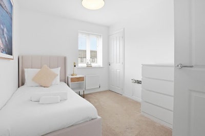 En-suite Available - Kingsmead Main Photo