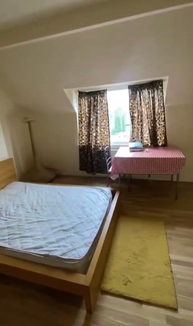 A big room in a shared house available for rent  Main Photo