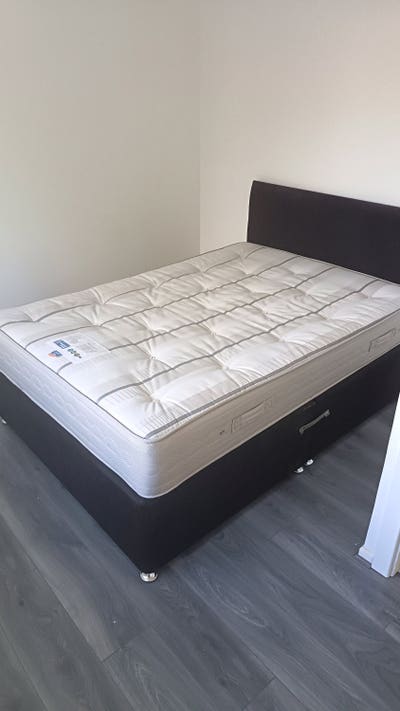 Double room available  Main Photo