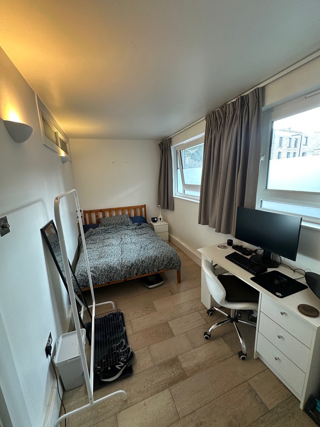 Double room with garden in Hoxton 🌳 Main Photo