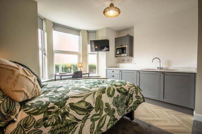 Bespoke Studio En-Suite Double Rooms! Main Photo