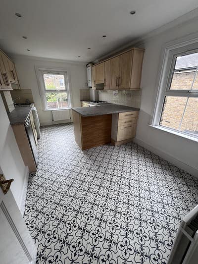 1 bedroom flat to rent.  Main Photo