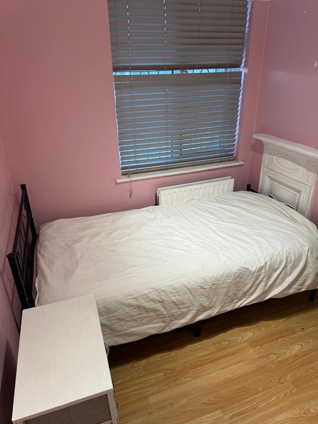 Single room to rent  Main Photo
