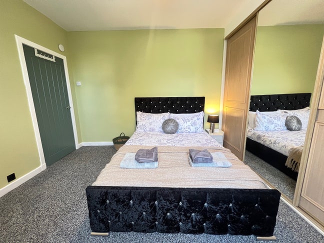 Double room in Greenock with parking  Main Photo