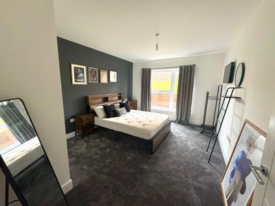 Luxurious 2 Bedroom Flat Available (Furnished) Main Photo