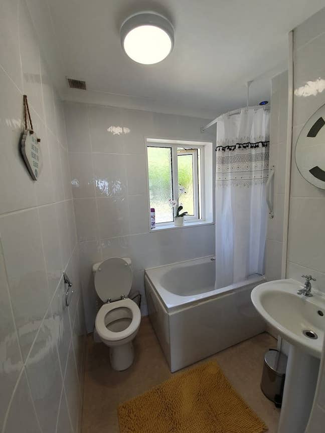 Room to rent  Main Photo