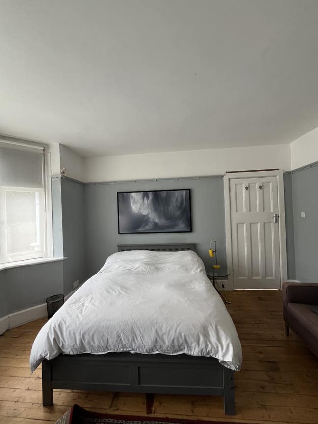 Ground Floor Double Room with Ensuite by the Sea Main Photo