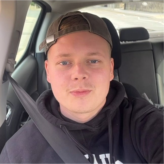 24 male looking for double room  Main Photo