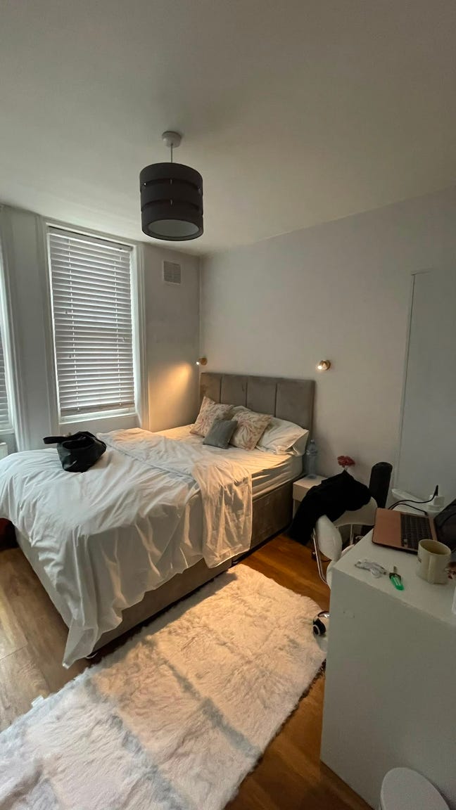 Room available in two bedroom apartment  Main Photo