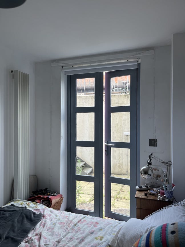 Room for short-term let - 30th August to 27th Sept Main Photo