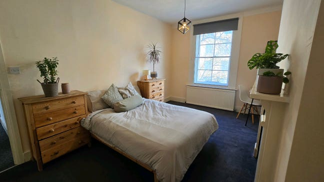 Double room Islington available now! &pound;950pm  Main Photo