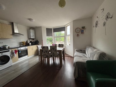 Furnished King-size room Main Photo
