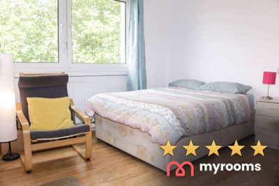 ✨ Room in Holland Park Main Photo