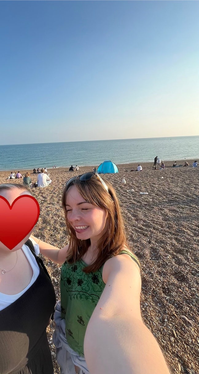 29yo seeks friendly house share :) Main Photo
