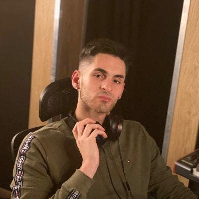 Student Male seeks a single or double room Main Photo