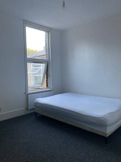 Double Room Available – Walthamstow  (E17 3ED) Main Photo
