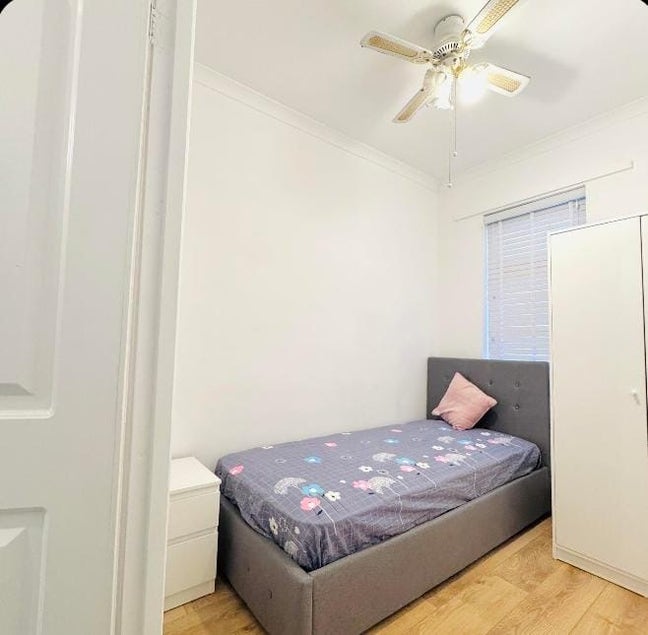 Single room to rent for single muslim women  Main Photo