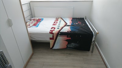 Cosy single room+inc bills@qmul/Mileend Main Photo