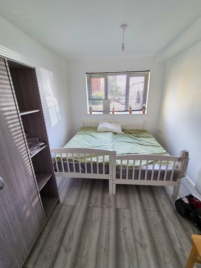 Double Room in 2 Bed Flat - All Bills Included  Main Photo