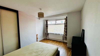 Large double room available for single occupancy  Main Photo