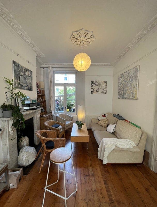 Large Double Room in Gorgeous Highbury House!  Main Photo