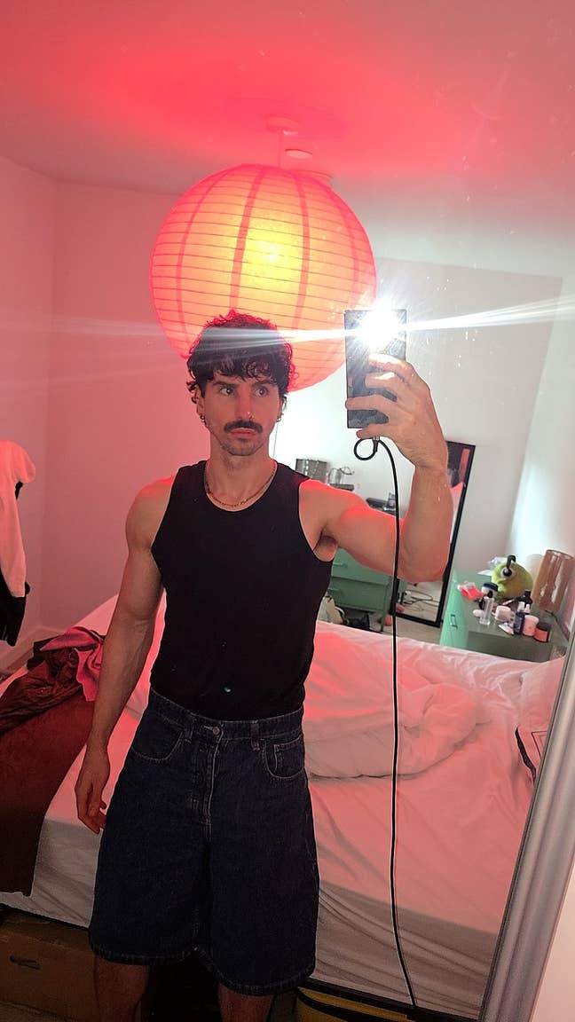 1 rooms required Main Photo