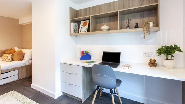 Replacement Tenant Needed: Ensuite at Gillows Main Photo