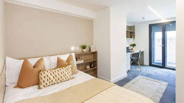 Discounted Rent! Gillows Deluxe Ensuite Main Photo