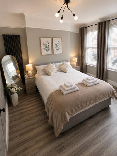 4 Miles from City Centre - Bills Included Main Photo