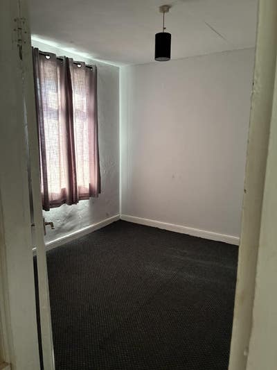 Room to rent  Main Photo