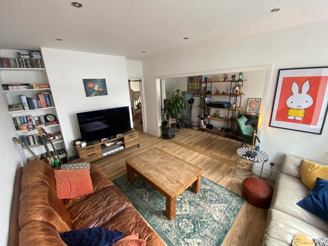 Housemate urgently needed for September! Main Photo