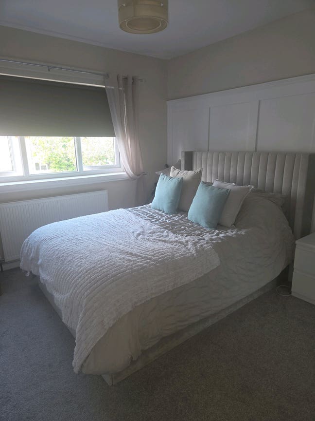 Large double room Main Photo
