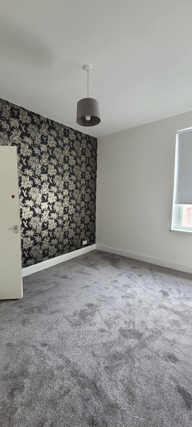 Newly refurbished double room, central houseshare Main Photo