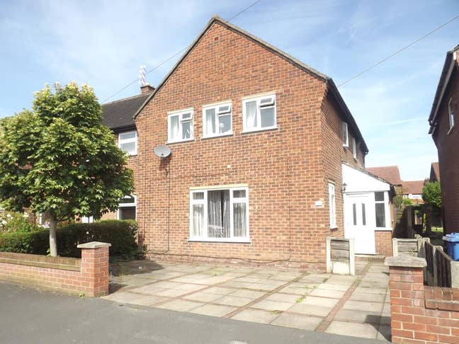 4 Bed Semi-Detached House, Craddock Road, M33 Main Photo