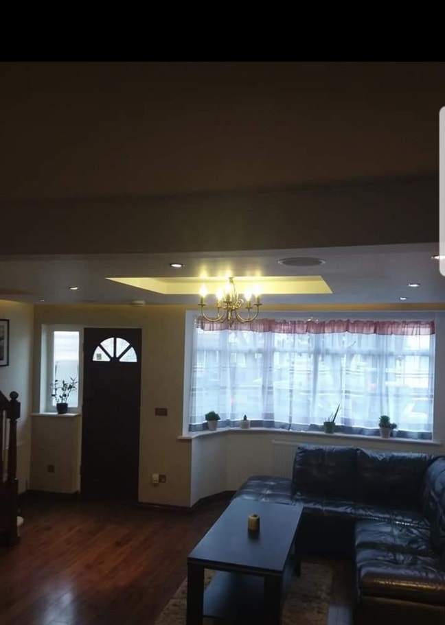 3 bed house to rent Main Photo