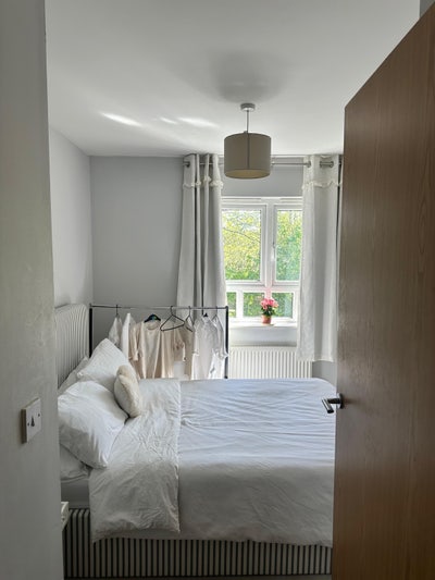 Lovely double room &pound;700 - female professional  Main Photo