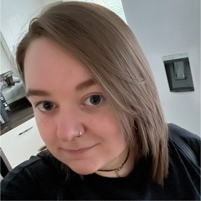 Quiet emo nerd looking for new home Main Photo