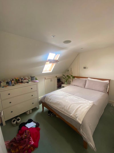 Double room in 3-bed flat, West Acton/Ealing Main Photo