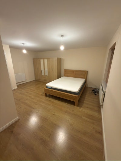 Two Modern Double Rooms in King’s Norton  Main Photo