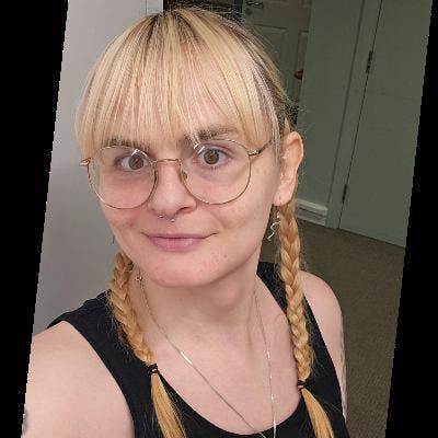 I am a professional female aged 42. I am look... Main Photo