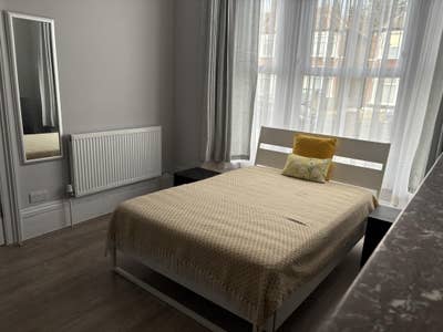 Large Room in shared House Goodmayes near Station  Main Photo