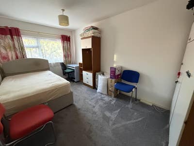 Double Bedroom to Share Main Photo