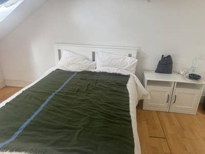 One room in Ilford  Main Photo