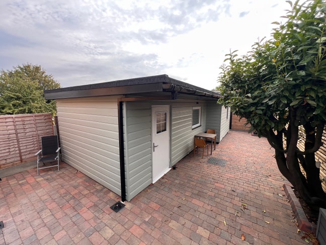 Luxury one bedroom Main Photo