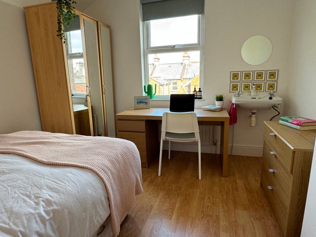 Room to rent close to St Lukes  Main Photo