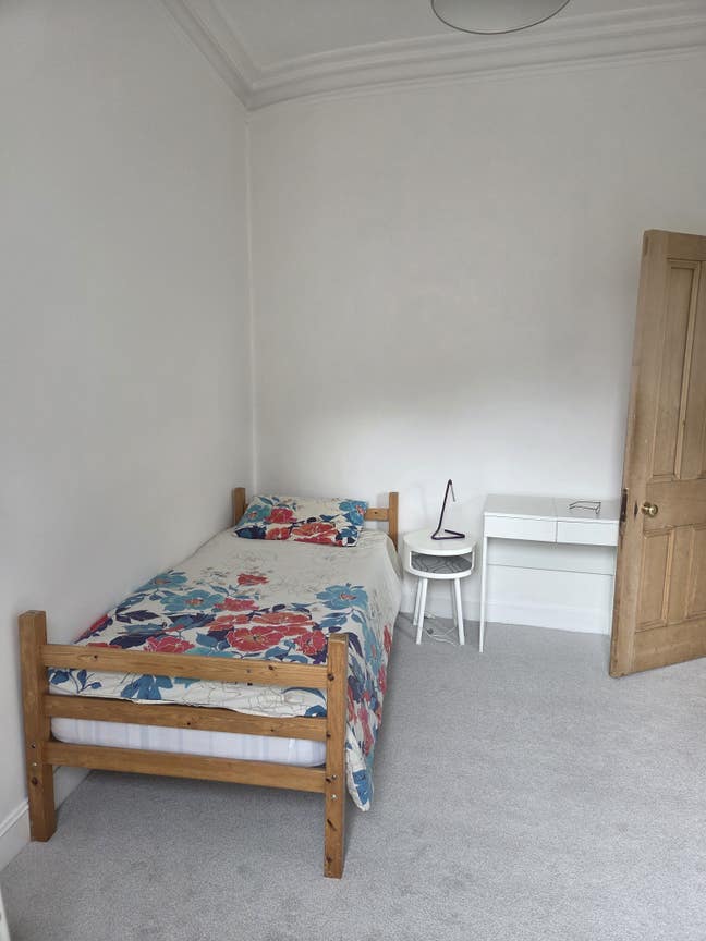 Spare Bedroom in Two Bedroom Flat Main Photo