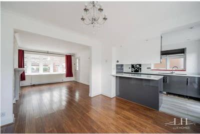 Large Ground-Floor Room in Upminster Main Photo