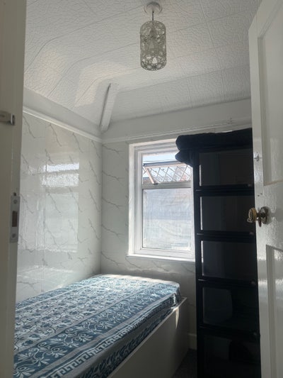 Master bedroom  Main Photo