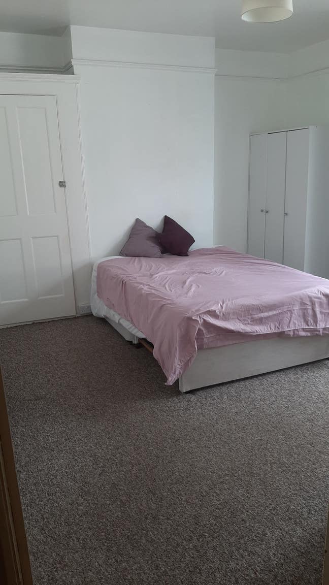 Near Worthing Hospital &college bills included 720 Main Photo