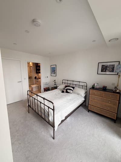Spacious Penthouse Room with Panoramic London View Main Photo